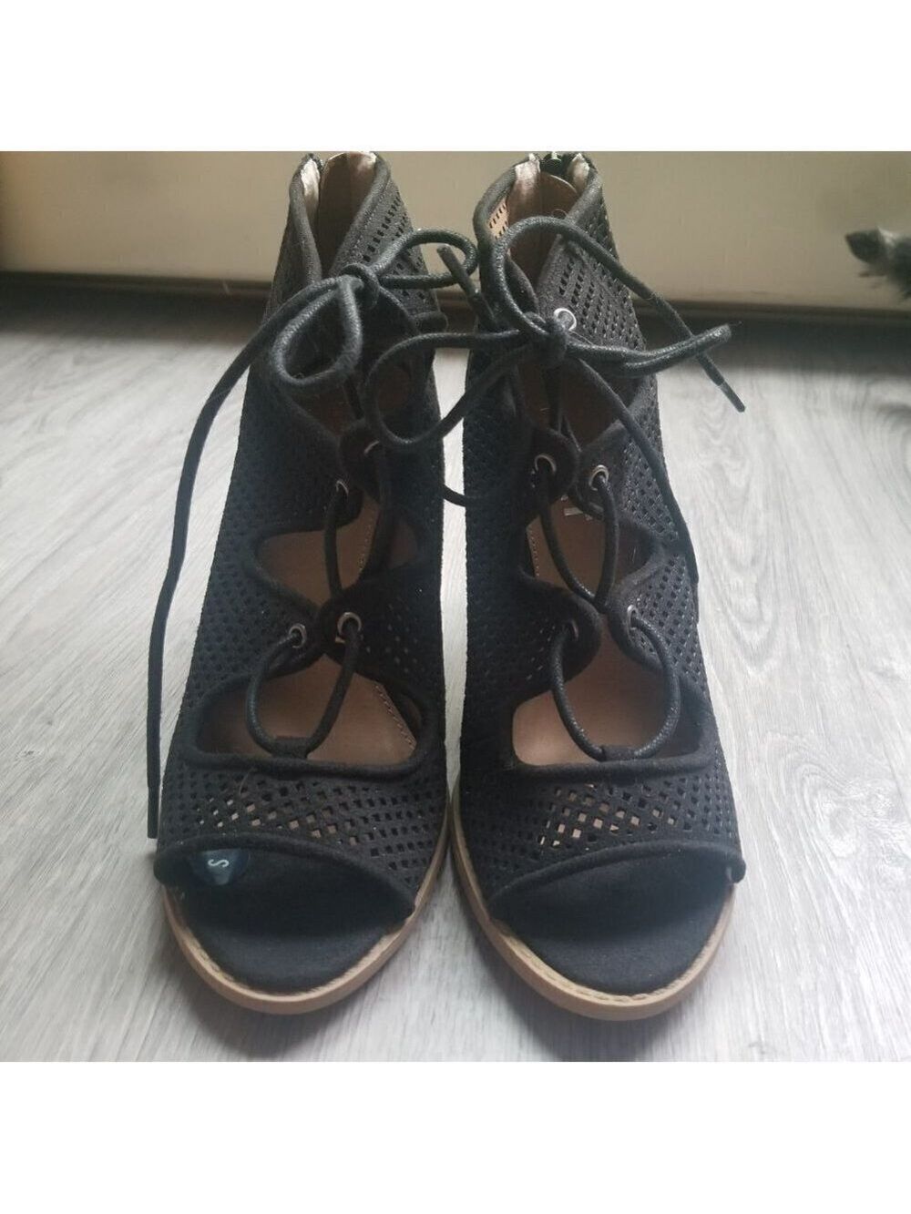 Report Black Peep Toe Lace Up Heels 3" Block Heel Perforated Size 8